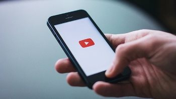 YouTube обвинили в шпионаже за детьми фото