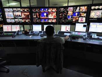 Силовики заблокировали ретранслятор российских телеканалов в Киеве фото