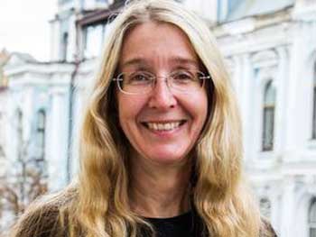 Супрун рассказала женщинам, как они на самом деле должны называть менструацию фото