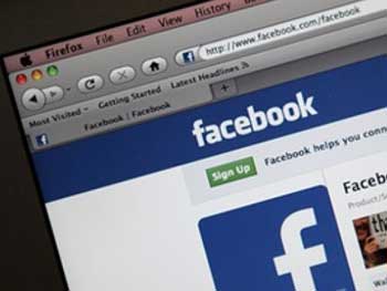 Компания Facebook начала тест кнопки несогласия фото