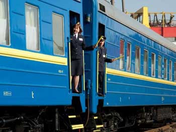 На лето через Мелитополь хотят пустить еще один поезд фото