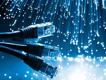 Укртелеком готов провести кабельный интернет в украинские села фото