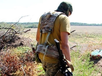 На Донбассе подорвался военнослужащий - Минобороны фото