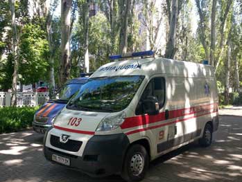 В Николаеве спасатели эвакуировали 400 учеников школы из-за распыления неизвестного вещества фото