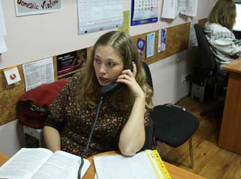 Скоро в Украине могут полностью исчезнуть телефоны фото