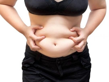 Почему с возрастом у женщин откладывается жир на животе и как с этим бороться фото