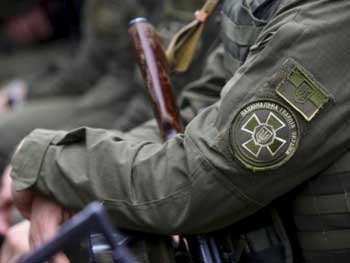 Вспышка кори произошла в части Нацгвардии Украины фото
