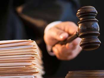 Конституционный суд разрешил отменить депутатский иммунитет фото