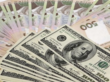 Что будет с долларом в Украине: опубликован прогноз до конца лета фото
