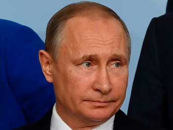 Признать Путина военным преступником: украинка зарегистрировала петицию в Белом доме фото