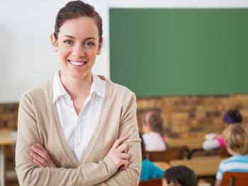 #УчителяТожеЛюди. Российские учителя массово публикуют в соцсетях фото в купальниках и белье фото