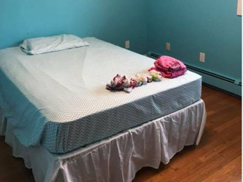 «Добро пожаловать в колонию для несовершеннолетних»: мать превратила комнату дочери в тюрьму фото