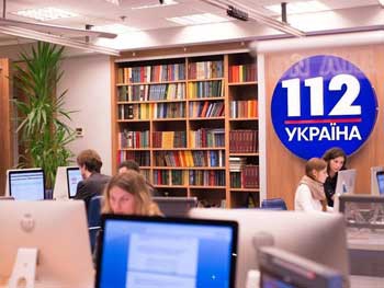 Кум Путина купил два ведущих украинских телеканала фото