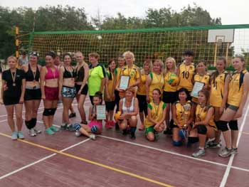 В Кирилловке прошел традиционный турнир по волейболу фото