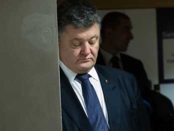 Украинцы разочаровались во власти и надеются на перезагрузку государства – политолог фото