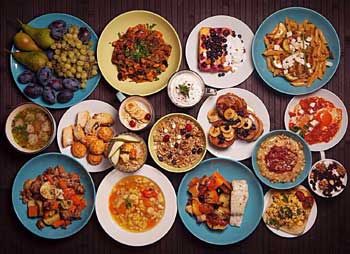 Ресторан, разрешивший посетителям есть блюда без ограничений, разорился через две недели фото