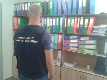 Прокуратура провела обыски в горсовете Черкасс  фото