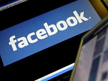 Руководство Facebook передало в Кремль доступ к данным пользователей соцсети фото