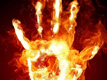 Бывший военный пытался совершить самосожжение у здания Минобороны (ФОТО, ВИДЕО) фото