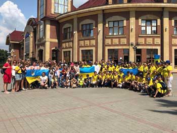 В Европу на отдых вместо сирот отправили детей мажоров (ФОТО. ВИДЕО) фото