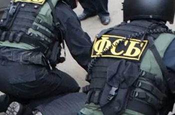 На границе с Крымом ФСБ задержала жителя Мелитополя с патронами в рюкзаке фото