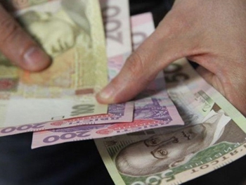 Только чуть больше половины мелитопольцев работают официально (и получают маленькую зарплату) фото