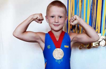 Маленький борец из Мелитополя продемонстрирует свои таланты в шоу «Круче всех» фото