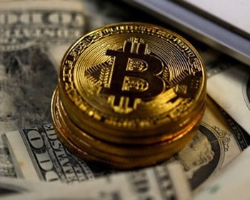 Крупнейшие банки готовы работать с биткоином фото