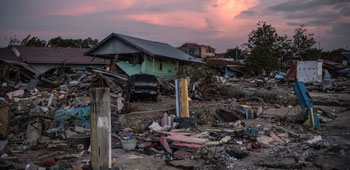 Число жертв стихии в Индонезии превысило 1750 человек фото