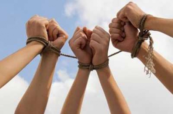 Молодежь Мелитополя оденется в черное фото