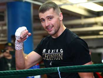 Гвоздик рассказал, чего ожидать от поединков Усика и Ломаченко фото