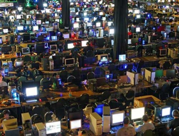 В Европе закроют последний компьютерный завод фото