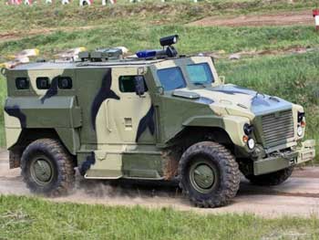 В госпитале Киева умер военный, попавший под колеса бронемашины под Славянском фото