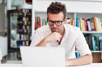 В США порно парализовало госпредприятие: что произошло фото