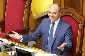 Парламент одобрил закон об уголовных проступках фото