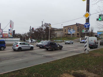 Пьяный мелитополец не вписался в поворот и пошел на таран  фото