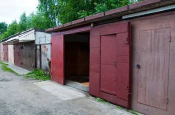 Гараж от угона иномарку не спас фото