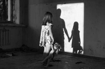 Нерадивую мать суд обязал заплатить в бюджет больше двух тысяч фото