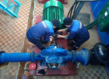 Сотрудники КП Водоканал проводят регламентные ремонты на насосных станциях фото
