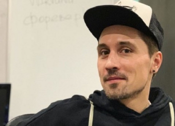 «После секса?»: голый Дима Билан взбудоражил фантазию поклонниц фото