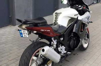 Мелитополец в шоке - номер его мотоцикла числится за угнанным авто фото