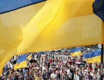 Украина лидирует в мире по уровню недоверия к власти, - исследование Gallup фото