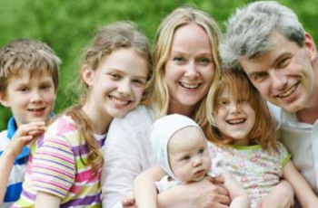 Стало известно, как многодетным получить дополнительную помощь фото