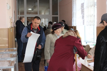 Утренняя демография выборов - на 30 пенсионеров 1 молодой избиратель фото