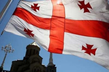 В Грузии школьникам отменили выпускные экзамены фото