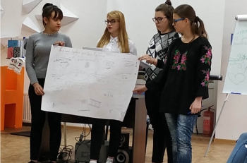 Мелитопольская школьница - единственная в области участница школы культурной дипломатии фото