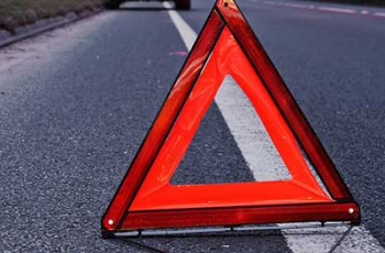 На трассе в Мелитопольском районе перевернулась фура фото