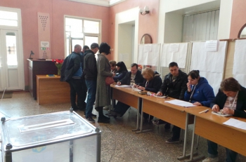 Наплыв избирателей ожидается после 17:00 фото