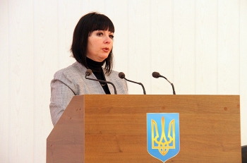 Начальник финансового управления зарабатывает вдвое больше мужа фото