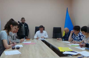 В Мелитополе магазин торговал в неположенном месте фото